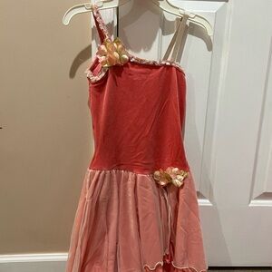 One-Shoulder costume  with Floral Accents